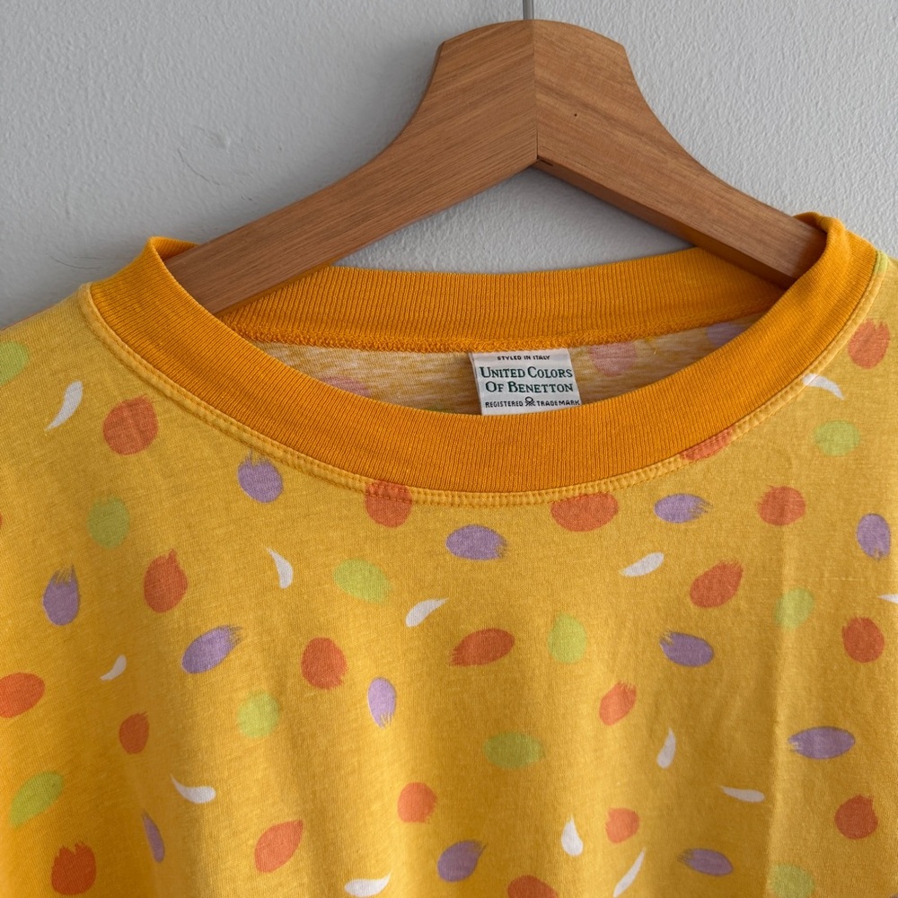 UNITED COLORS OF BENETTON > Vintage Cropped Tee - Picture 2 of 5